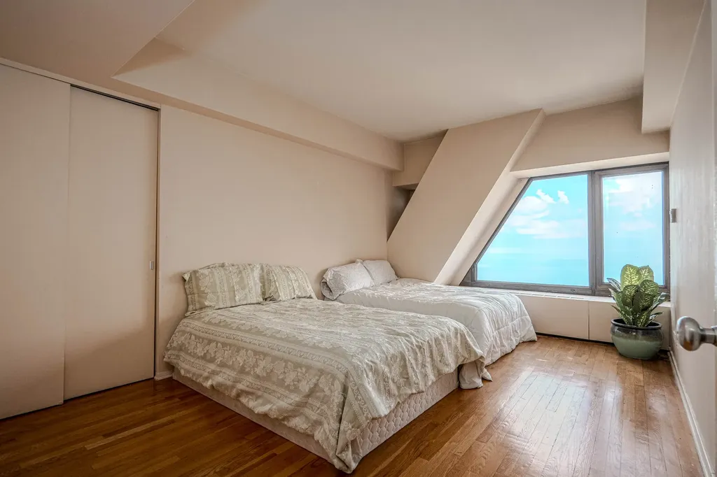 175 East Delaware Place Chicago IL 60611