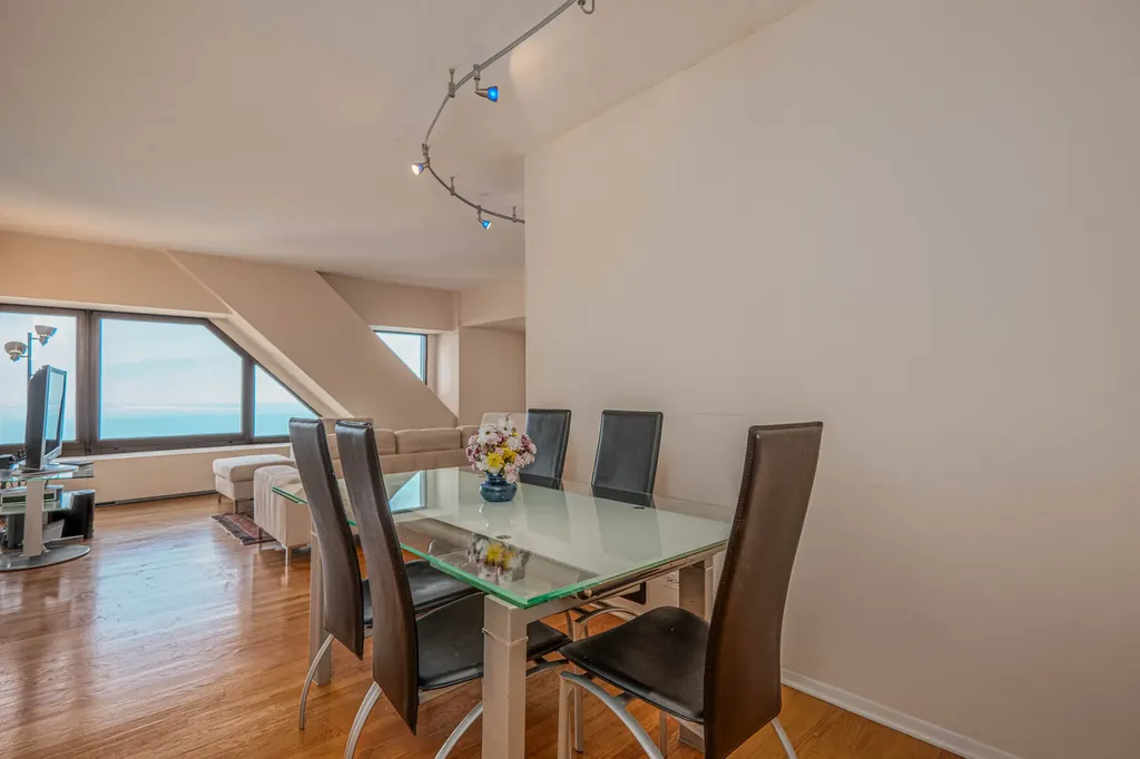 175 East Delaware Place Chicago IL 60611
