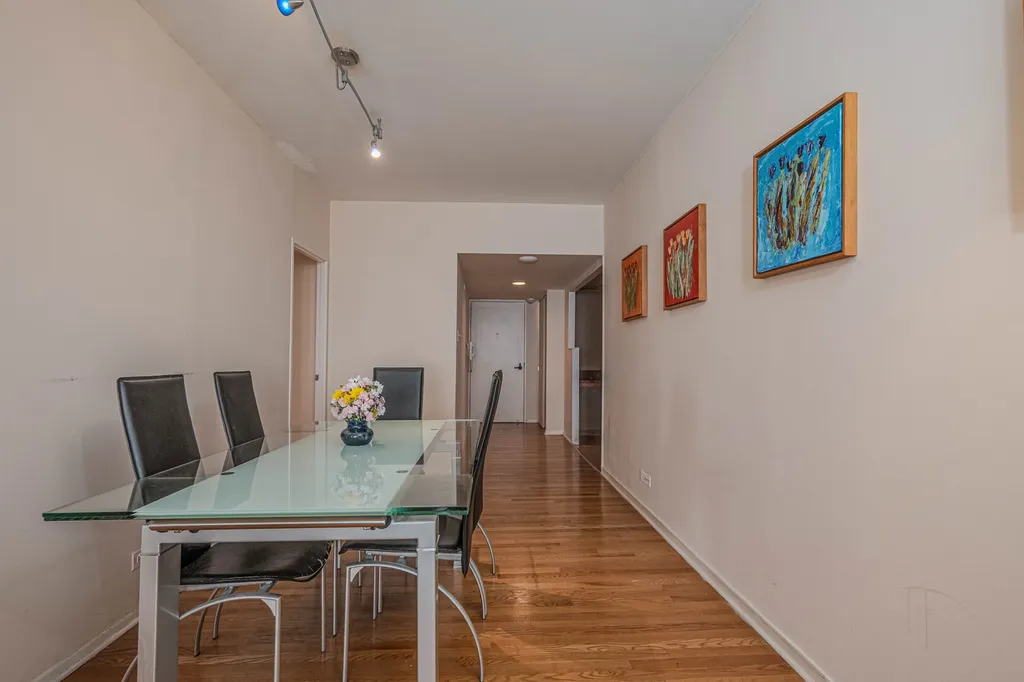 175 East Delaware Place Chicago IL 60611