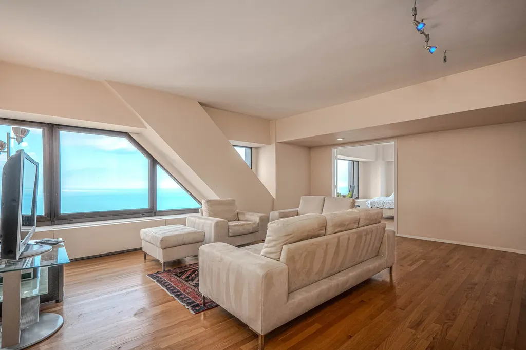 175 East Delaware Place Chicago IL 60611