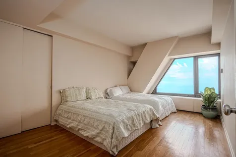 175 East Delaware Place Chicago IL 60611