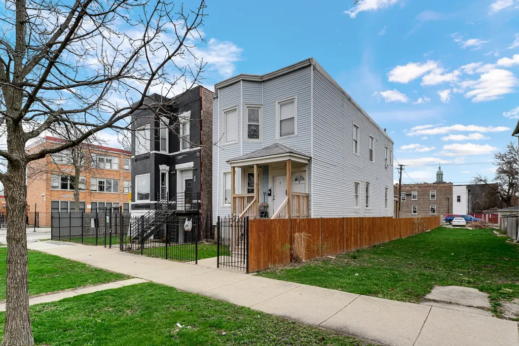 4203 West Maypole Avenue Chicago IL 60624