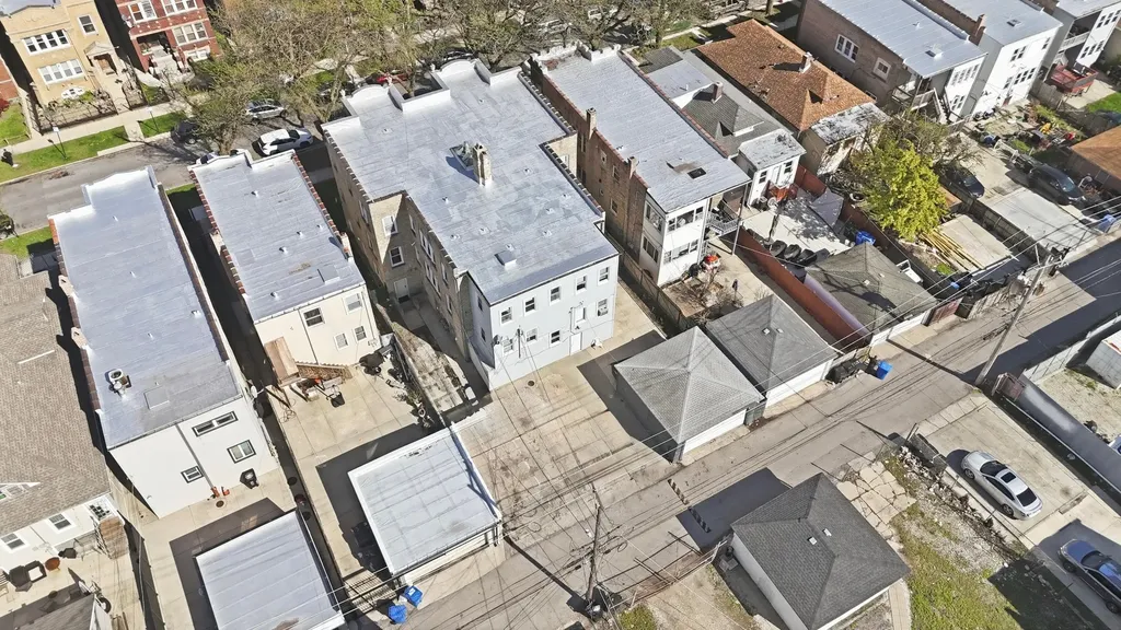 2946 North Keating Avenue Chicago IL 60641
