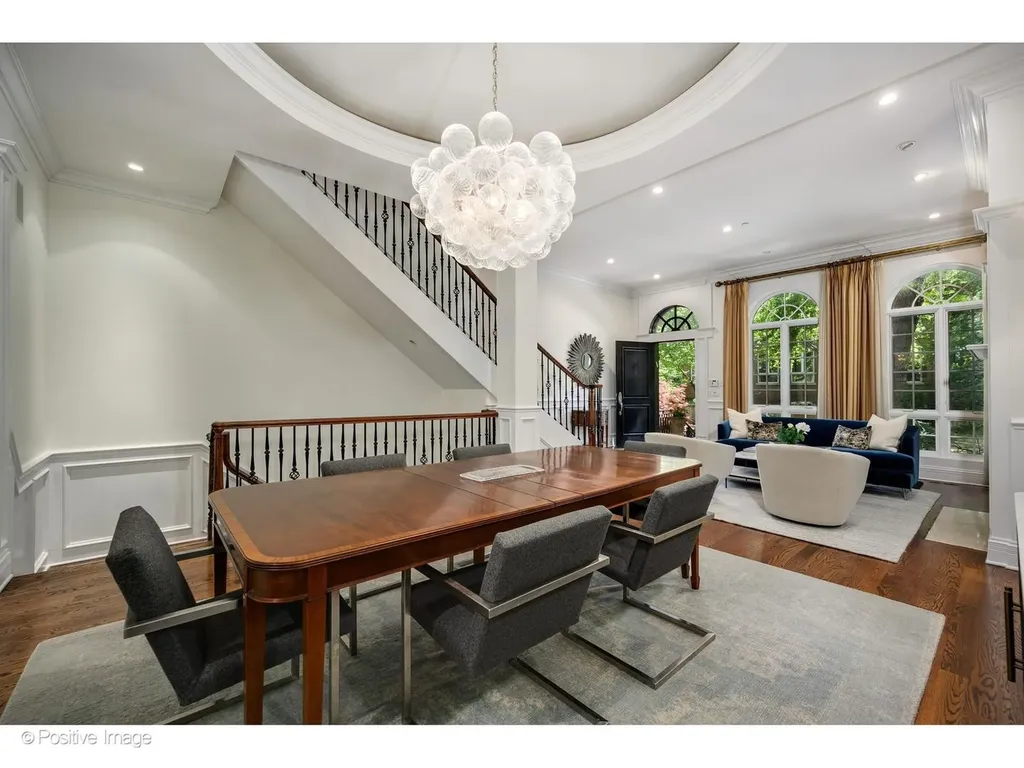 2714 North Greenview Avenue Chicago IL 60614