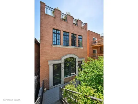 2714 North Greenview Avenue Chicago IL 60614