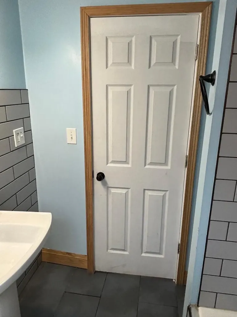 7644 South Cornell Avenue Chicago IL 60649