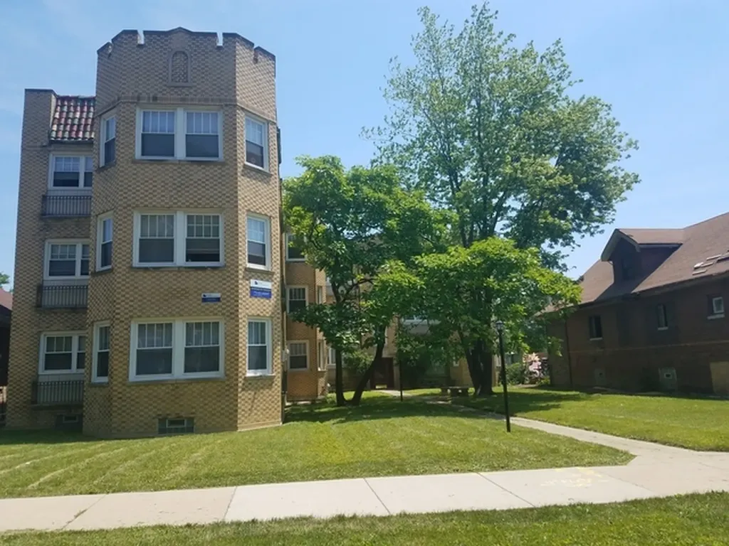 10985 South Church Street Chicago IL 60643