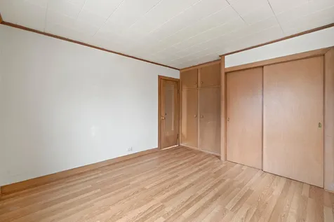 25 East Chestnut Avenue Cortland IL 60112