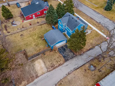 25 East Chestnut Avenue Cortland IL 60112