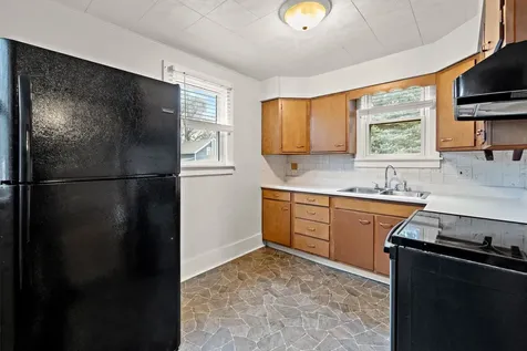 25 East Chestnut Avenue Cortland IL 60112