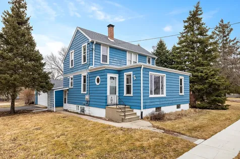 25 East Chestnut Avenue Cortland IL 60112