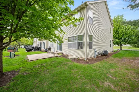 629 Buckboard Lane Sycamore IL 60178