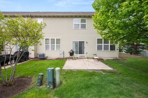 629 Buckboard Lane Sycamore IL 60178