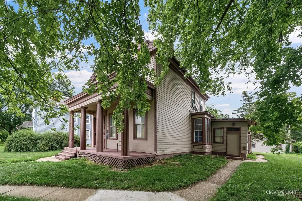168 South Lincoln Avenue Aurora IL 60505