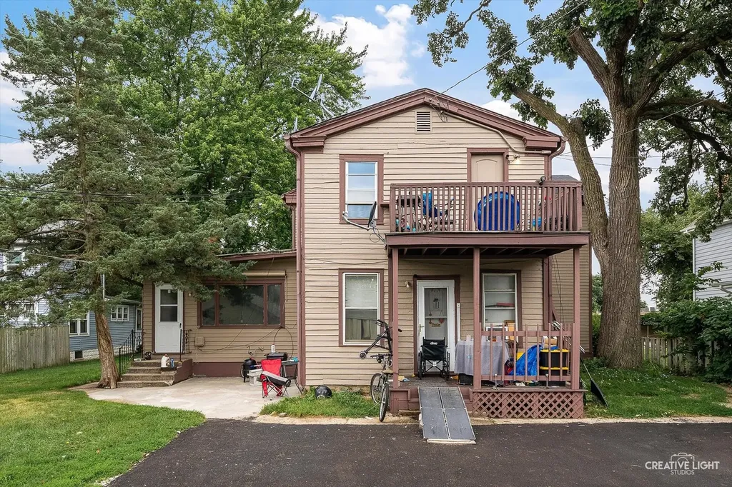168 South Lincoln Avenue Aurora IL 60505