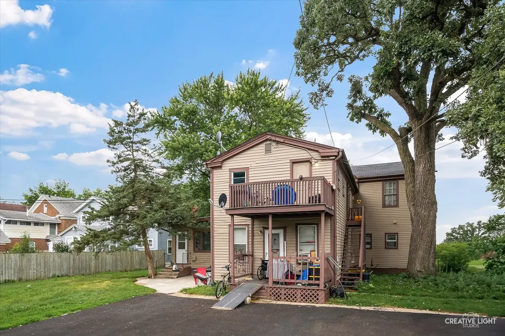168 South Lincoln Avenue Aurora IL 60505