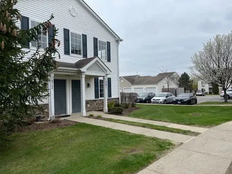 1517 Silverstone Drive Carpentersville IL 60110