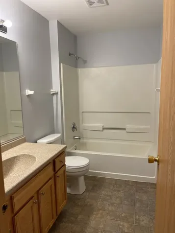 1517 Silverstone Drive Carpentersville IL 60110