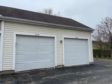 1517 Silverstone Drive Carpentersville IL 60110