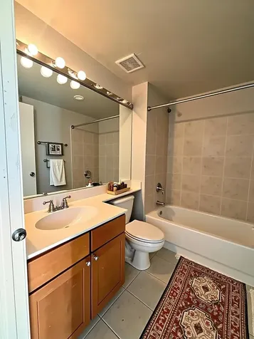 758 North Larrabee Street Chicago IL 60654