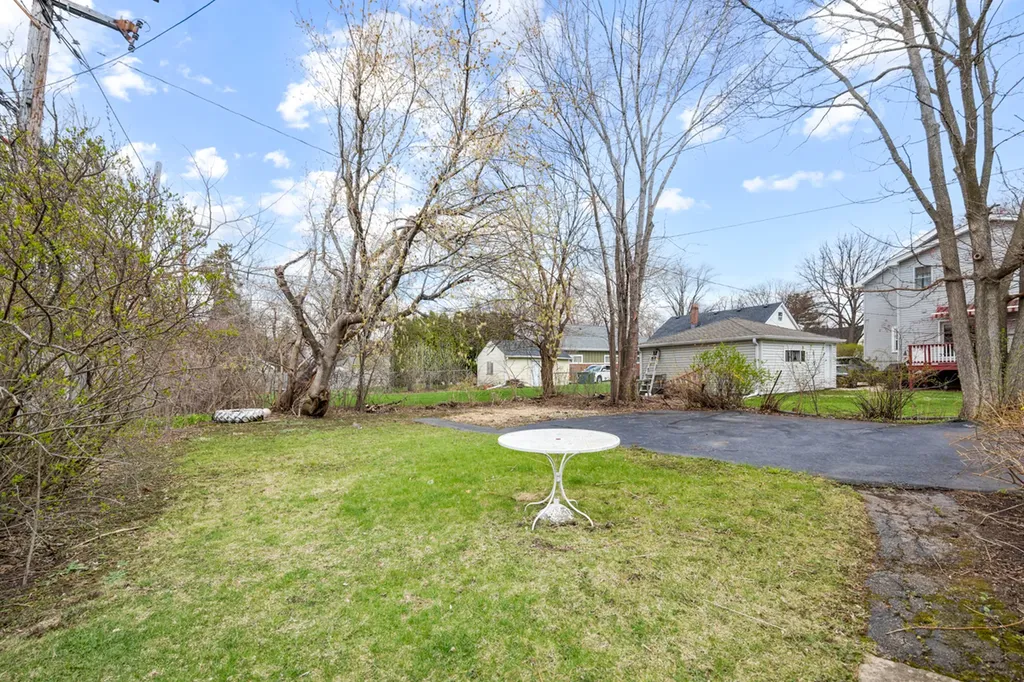 130 West Washington Street Villa Park IL 60181