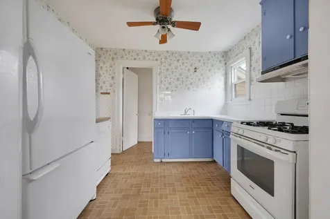 130 West Washington Street Villa Park IL 60181