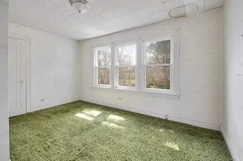 130 West Washington Street Villa Park IL 60181