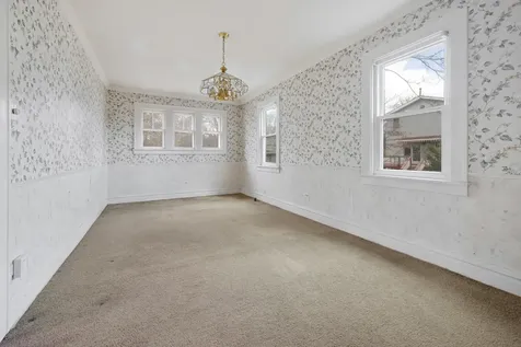130 West Washington Street Villa Park IL 60181