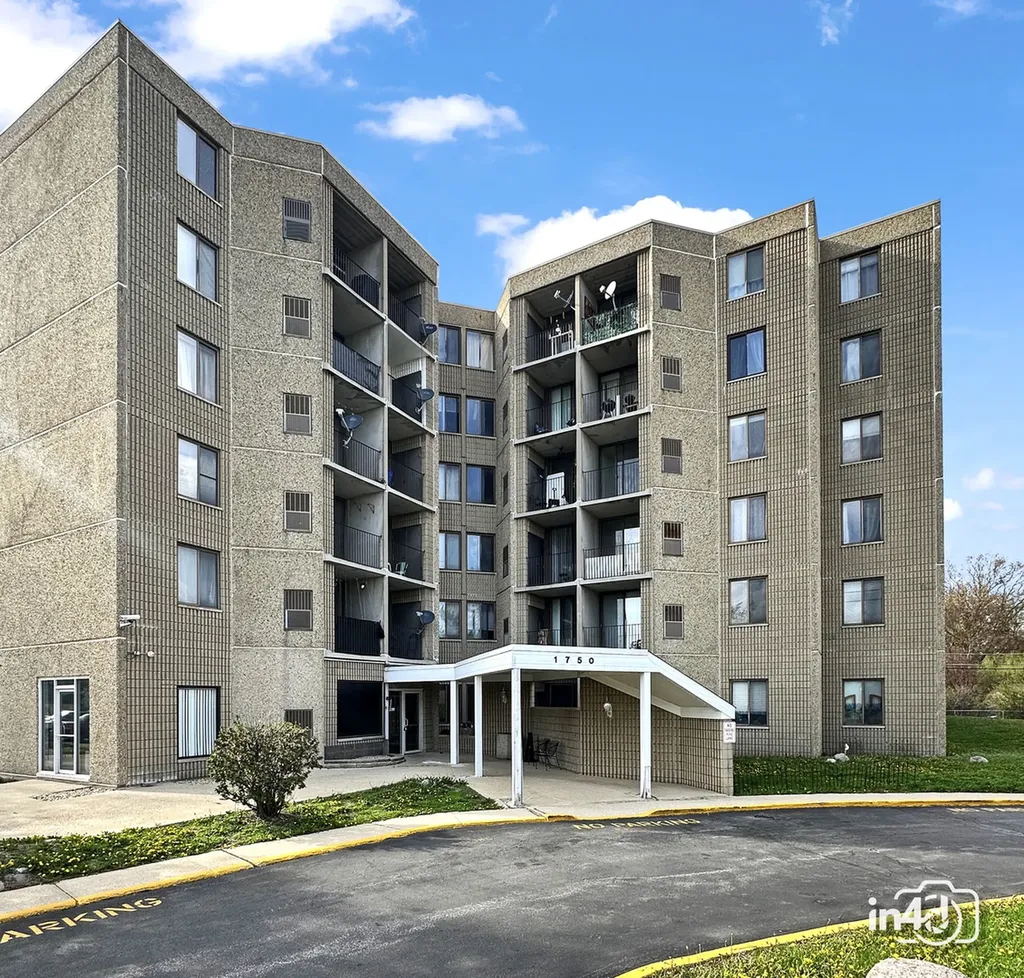 1750 North Marywood Avenue Aurora IL 60505