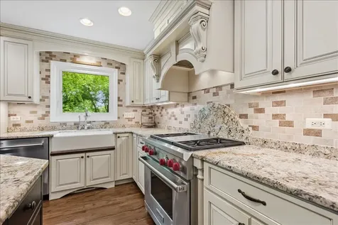 3002 Easton Place St. Charles IL 60175