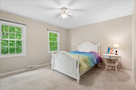 3002 Easton Place St. Charles IL 60175