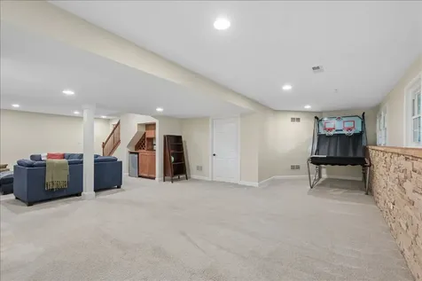 3002 Easton Place St. Charles IL 60175