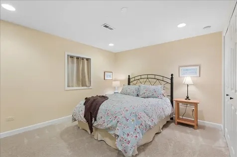 3002 Easton Place St. Charles IL 60175