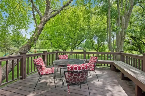 3002 Easton Place St. Charles IL 60175