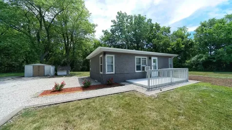 38261 North Wilson Avenue Beach Park IL 60087