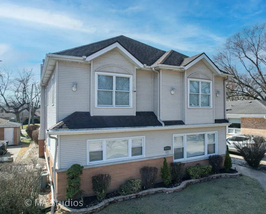 8912 Harms Road Morton Grove IL 60053