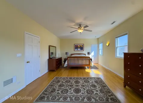 8912 Harms Road Morton Grove IL 60053