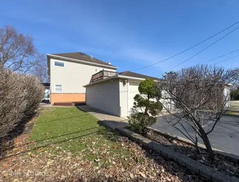 8912 Harms Road Morton Grove IL 60053
