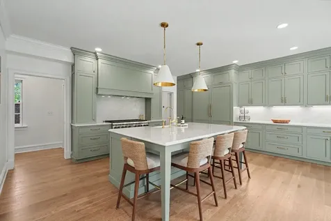 1203 Sussex Court Champaign IL 61821