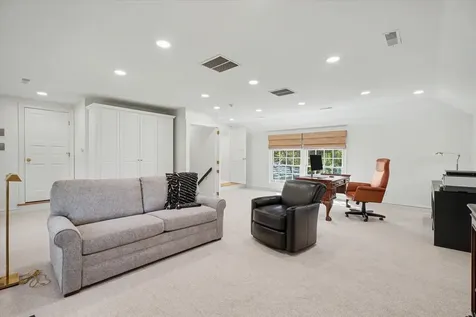 1203 Sussex Court Champaign IL 61821