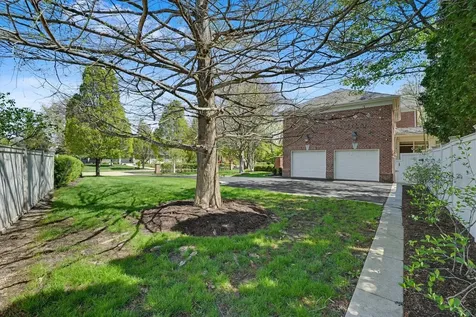 1203 Sussex Court Champaign IL 61821