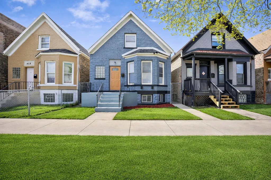 420 North Saint Louis Avenue Chicago IL 60624