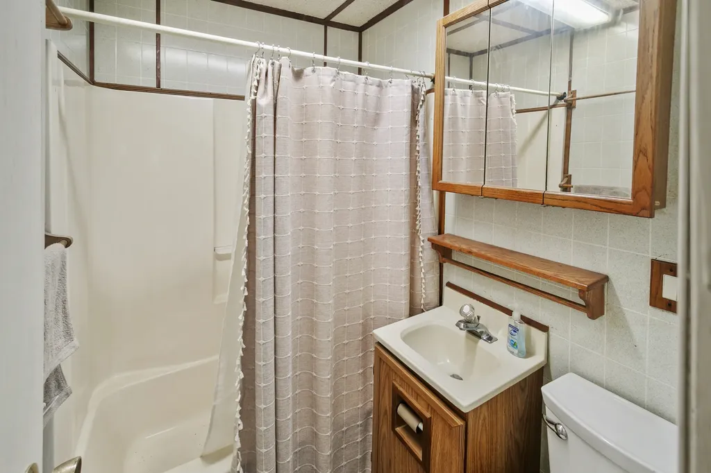 3S571 Tinker Avenue Warrenville IL 60555