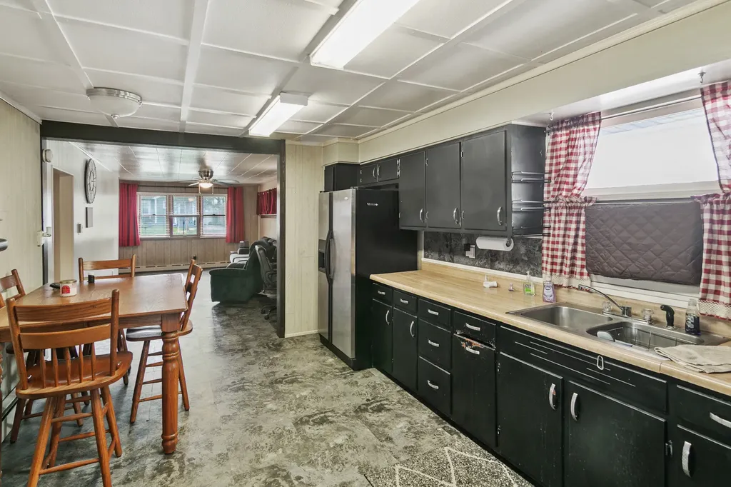 3S571 Tinker Avenue Warrenville IL 60555