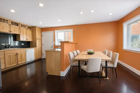221 Dodge Avenue Evanston IL 60202