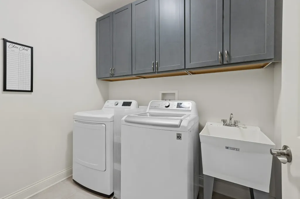 9242 Enstrom Court Huntley IL 60142