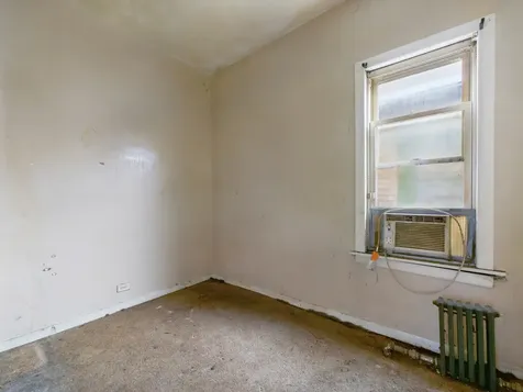 827 East 87th Place Chicago IL 60619