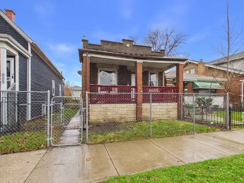 827 East 87th Place Chicago IL 60619