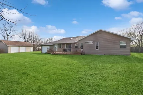 2 Division Street Bristol IL 60512