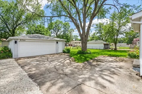 8766 South 83rd Court Hickory Hills IL 60457